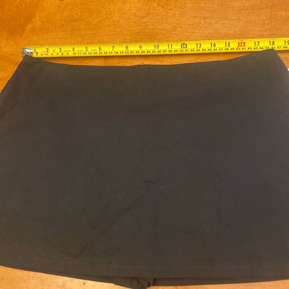 Princess Polly Gigi Black Skort - Picture 3 of 7